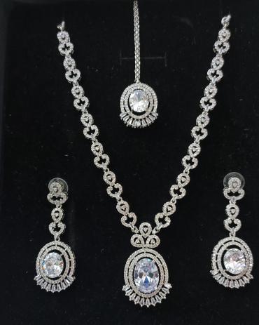 Imported silver zircon bindhi set