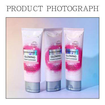 ME-ON Glowing Foam Cleanser