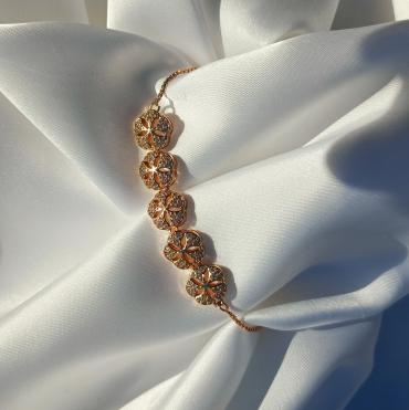 Gold plated flower Bracelet