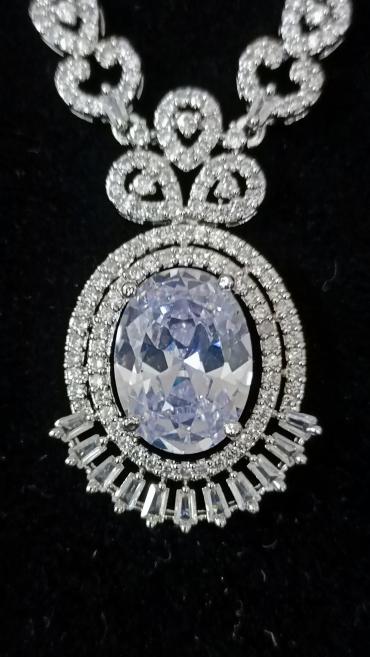 Imported silver zircon bindhi set