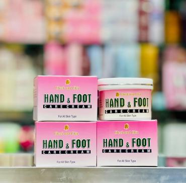 Cheek and Chin Hand & Foot Care Cream